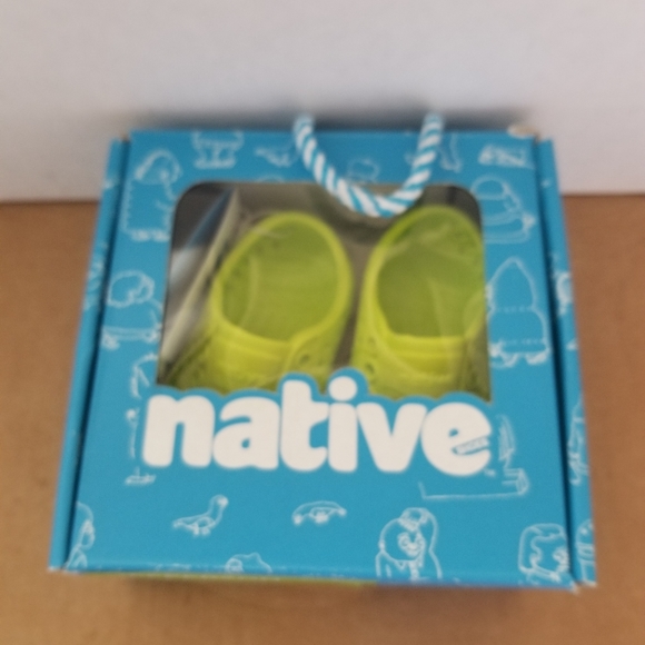 Native Shoes Jefferson Glow SlipOn Sneaker, Size 4 - Picture 6 of 8